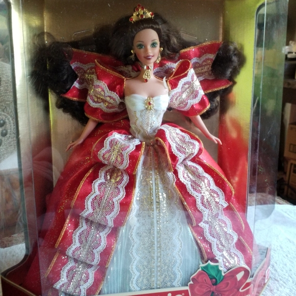 NIB 1997 Happy Holidays Barbie - Picture 7 of 12